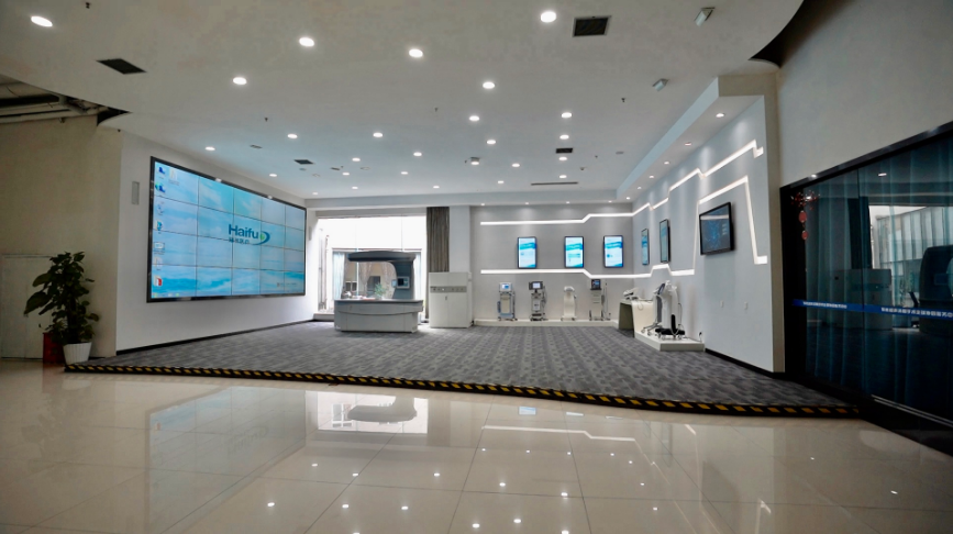 Zambian Counselor Learned Advanced Medical Tech in Chongqing